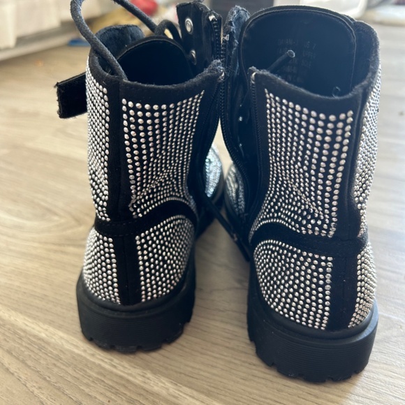 Bebe Sparkle Boots - Picture 4 of 8